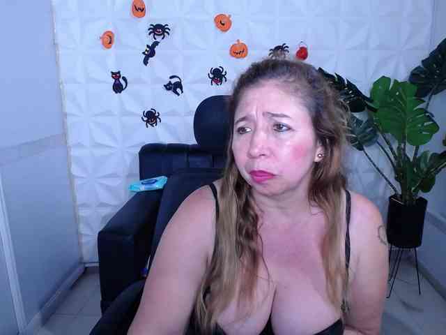 Valentina-mature webcam