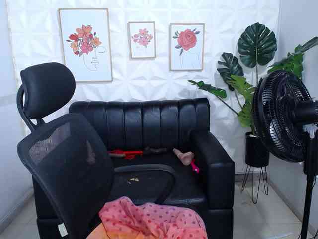 Valentina-mature webcam