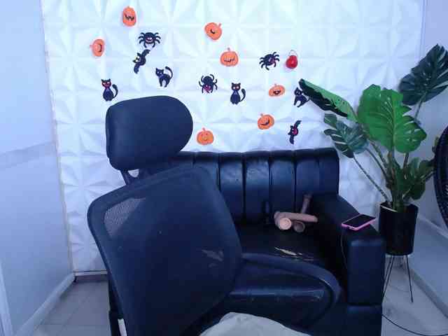 Valentina-mature webcam