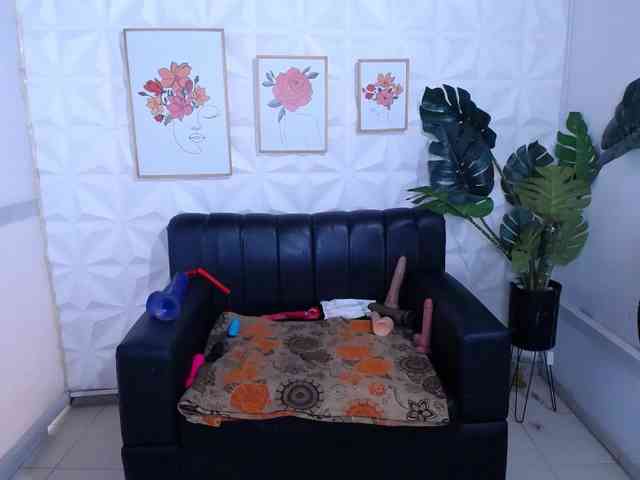 Valentina-mature webcam