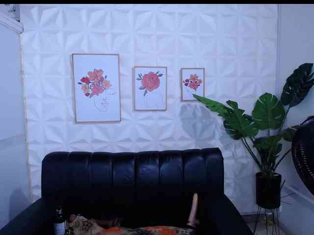 Valentina-mature webcam