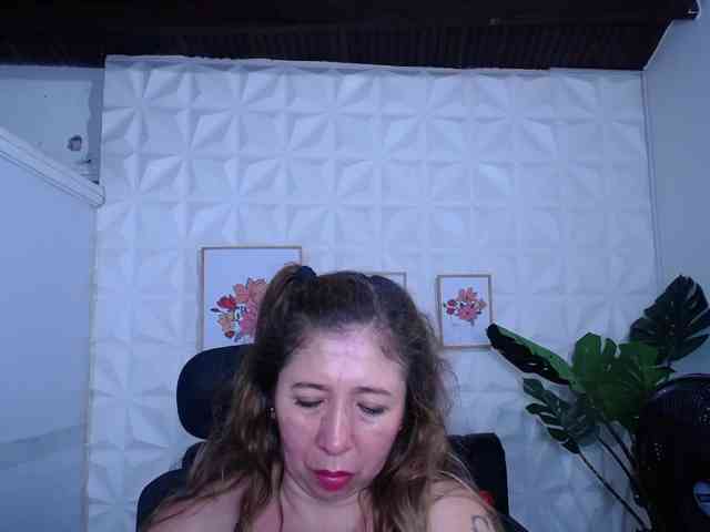 Valentina-mature Live Webcam on BongaCams