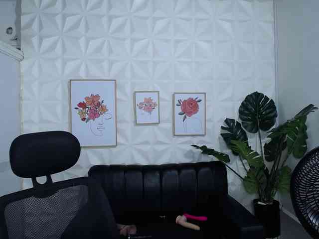Valentina-mature webcam
