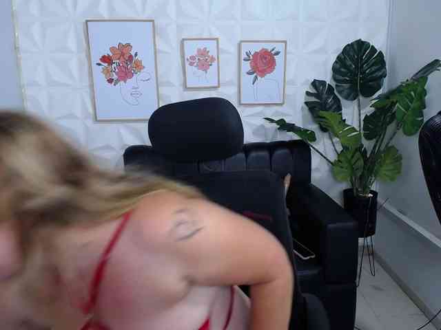 Valentina-mature webcam