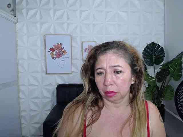 Valentina-mature webcam