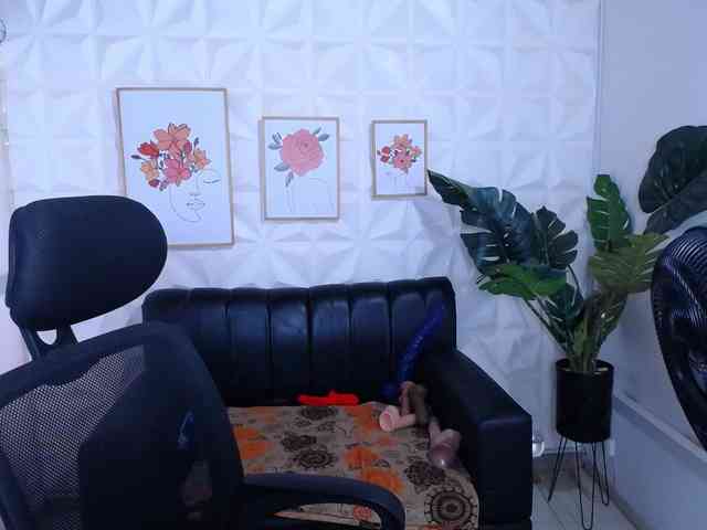 Valentina-mature webcam