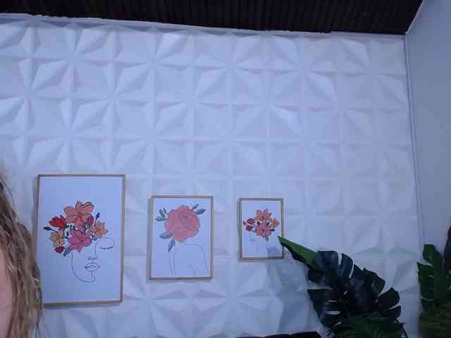 Valentina-mature webcam