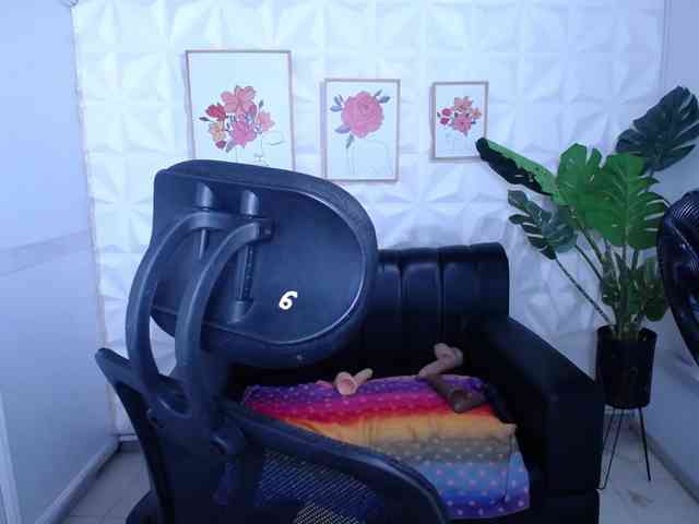 Valentina-mature webcam