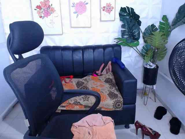 Valentina-mature webcam