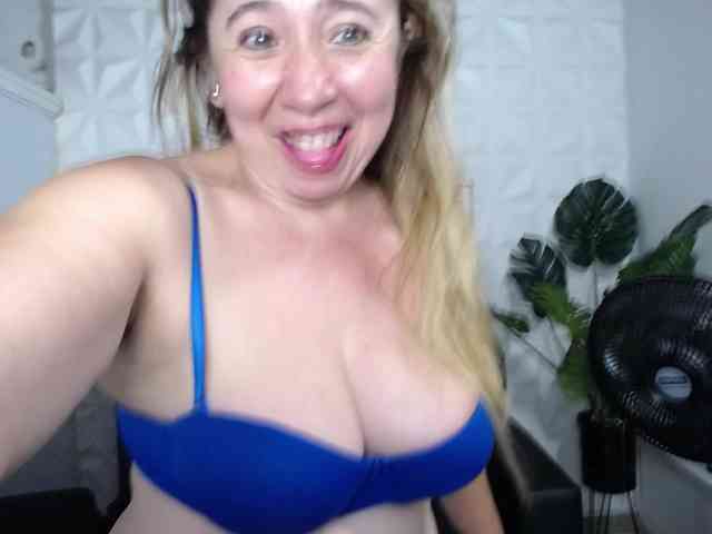 Valentina-mature webcam