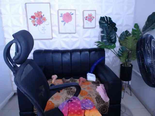 Valentina-mature webcam