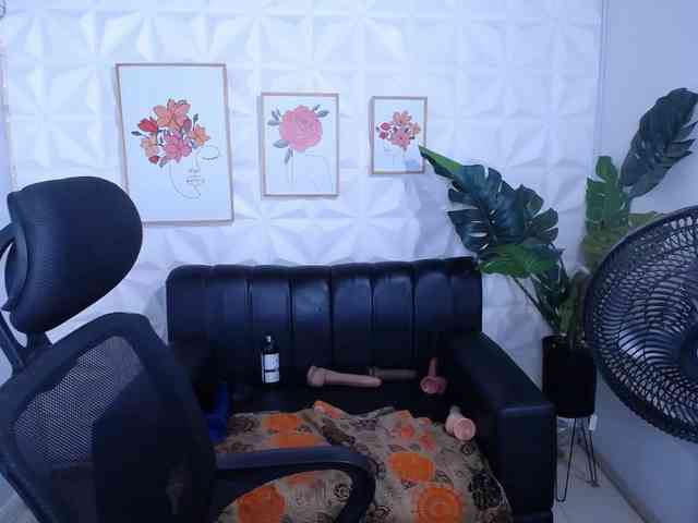 Valentina-mature webcam