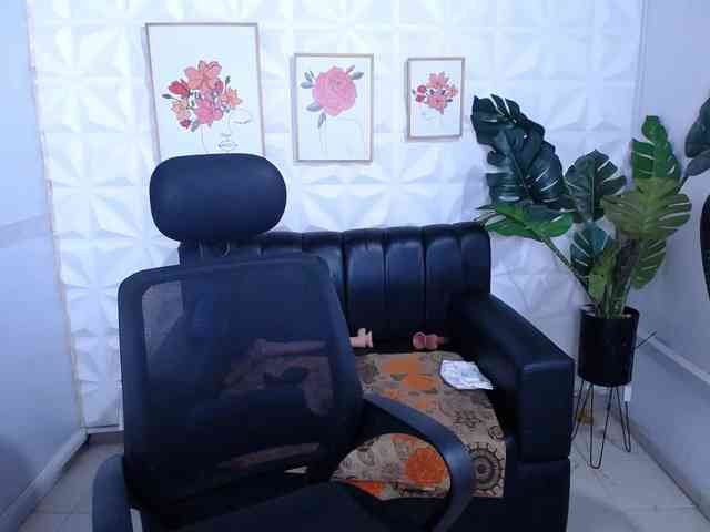 Valentina-mature webcam