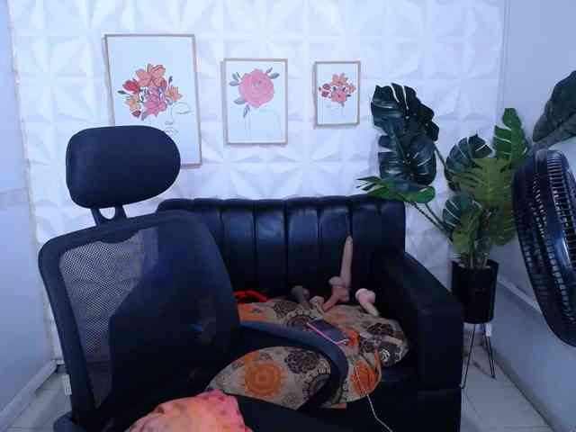 Valentina-mature webcam