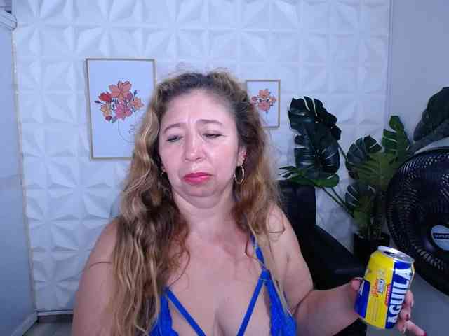 Valentina-mature webcam