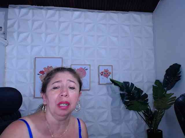 Valentina-mature webcam