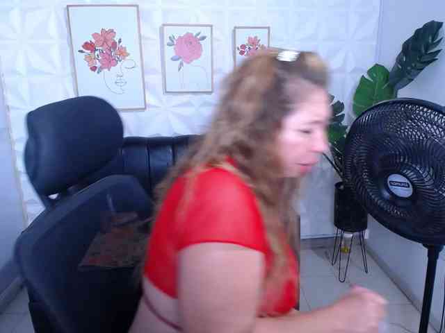 Valentina-mature webcam