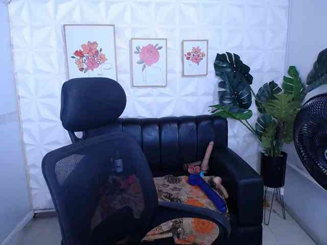 Valentina-mature webcam