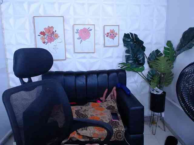 Valentina-mature webcam