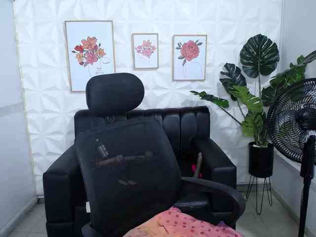 Valentina-mature webcam