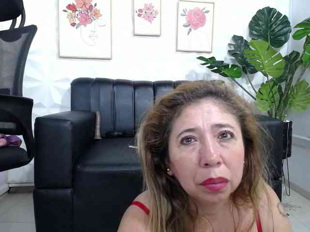 Valentina-mature webcam