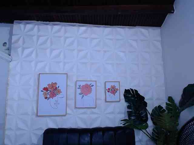 Valentina-mature webcam