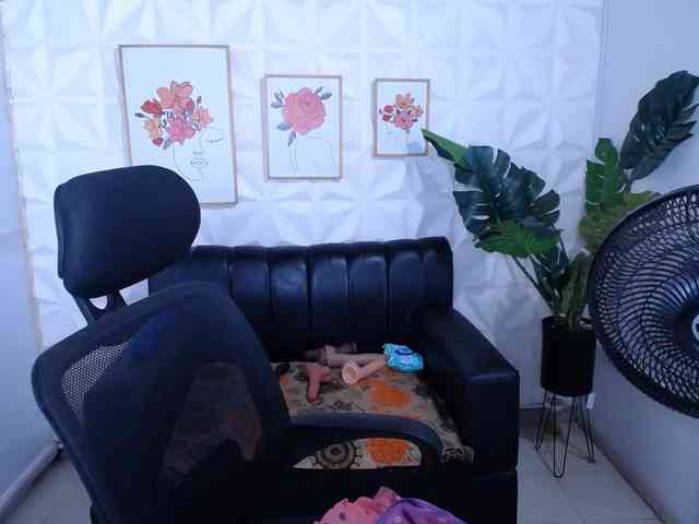 Valentina-mature webcam