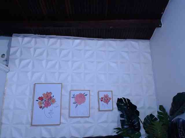 Valentina-mature webcam