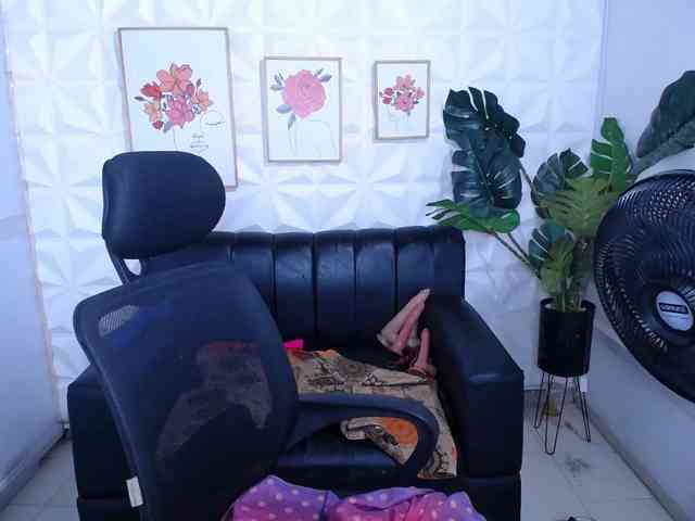 Valentina-mature webcam