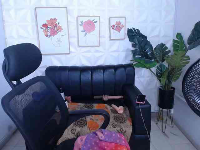 Valentina-mature webcam