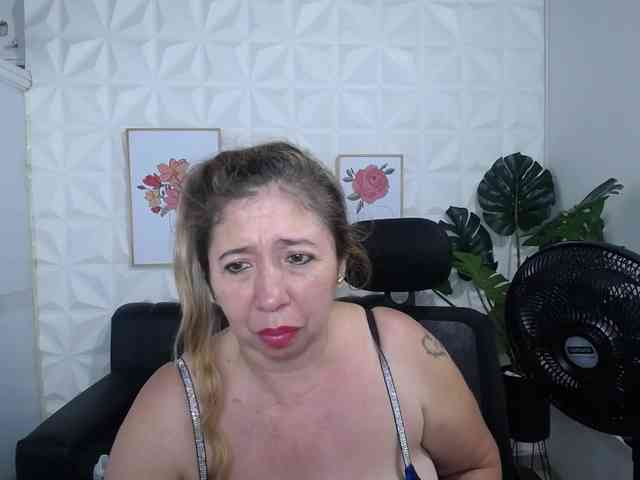 Valentina-mature