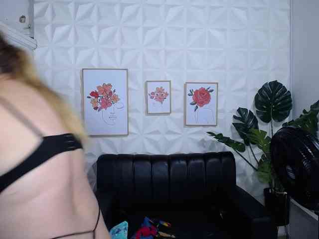 Valentina-mature webcam