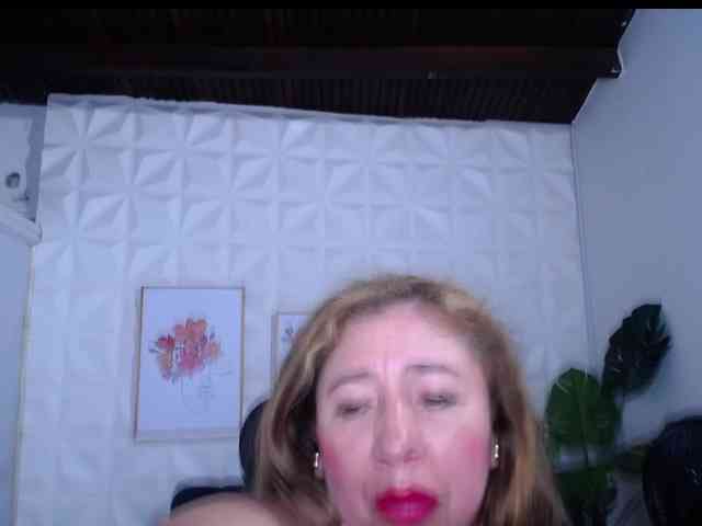 Valentina-mature webcam