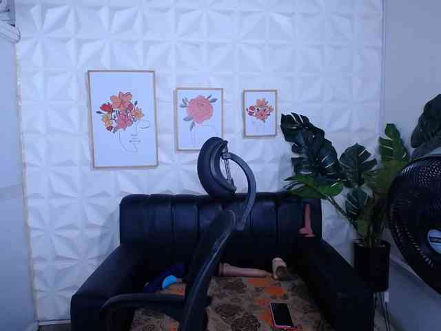 Valentina-mature webcam