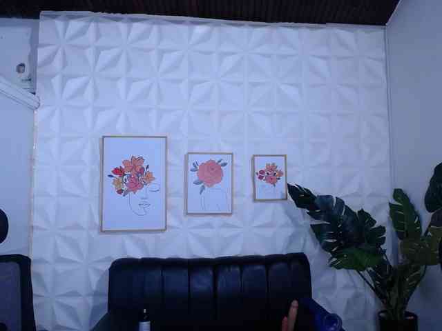 Valentina-mature webcam