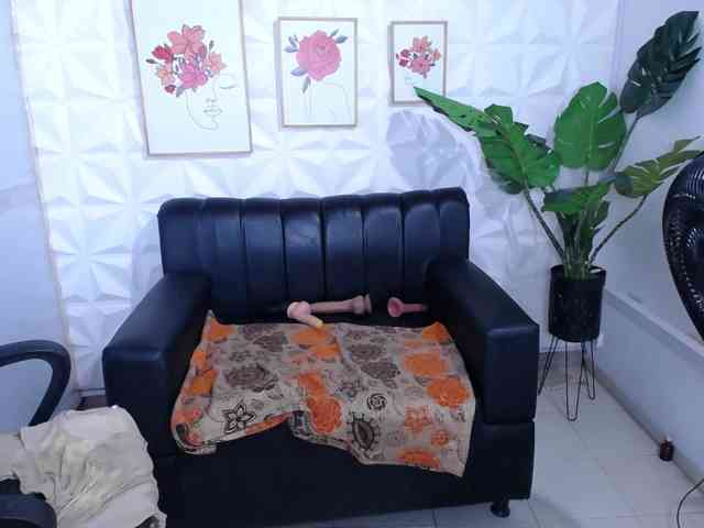 Valentina-mature webcam