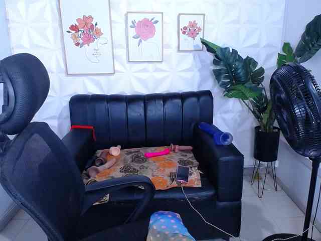 Valentina-mature webcam