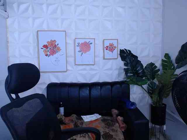 Valentina-mature webcam