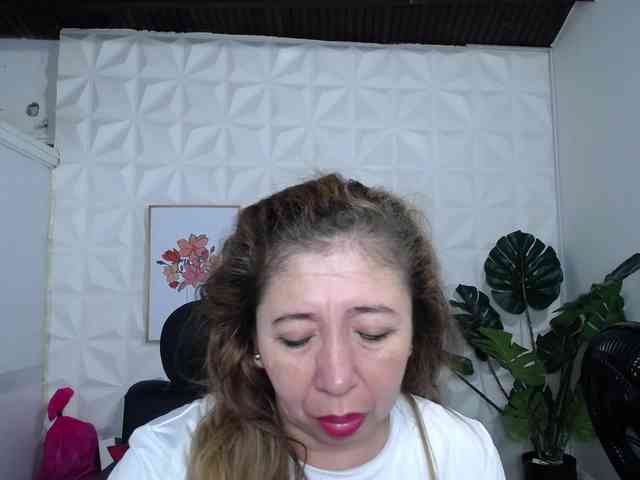 Valentina-mature webcam