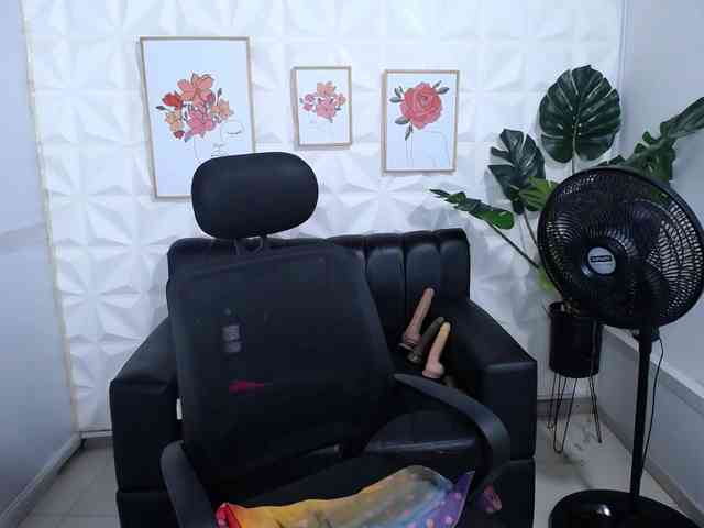 Valentina-mature webcam