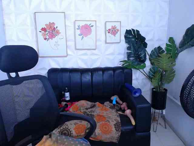 Valentina-mature webcam