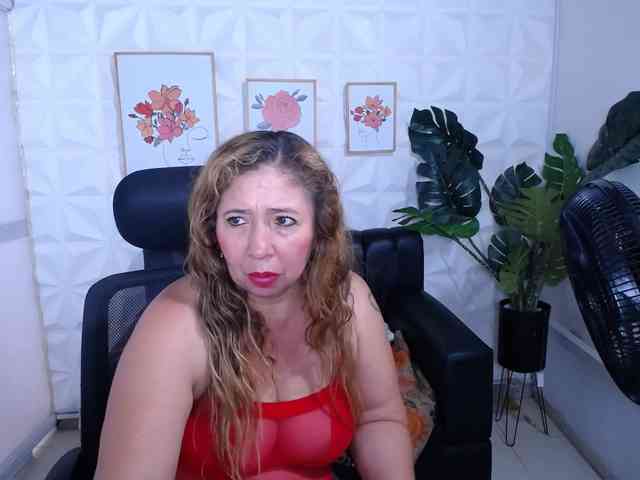 Valentina-mature webcam