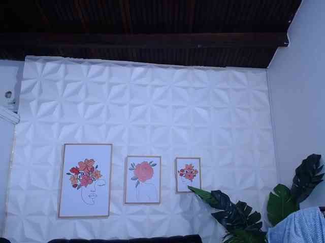 Valentina-mature webcam