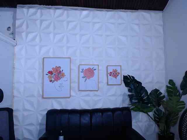 Valentina-mature webcam