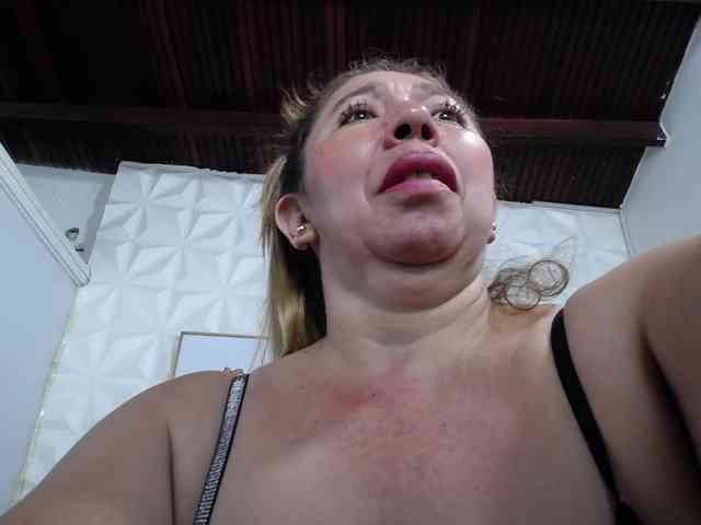 Valentina-mature webcam