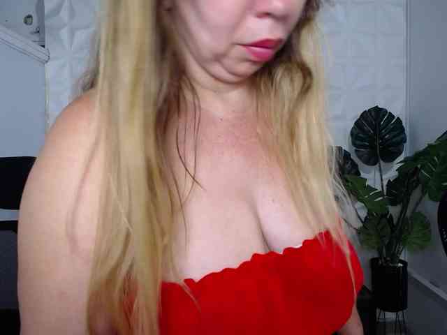 Valentina-mature webcam