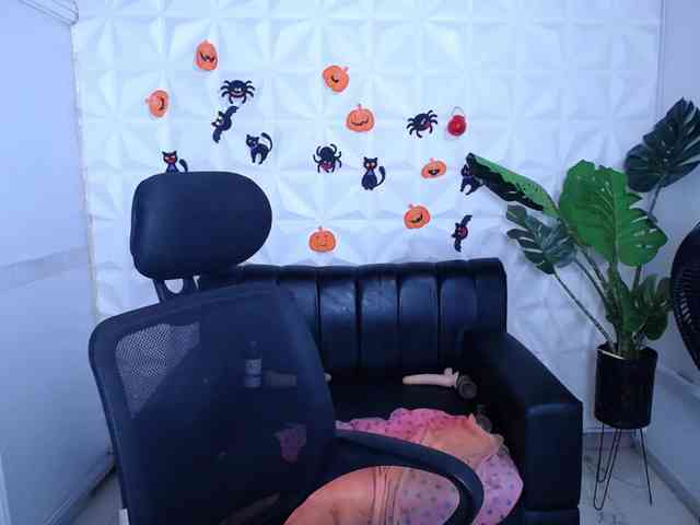 Valentina-mature webcam