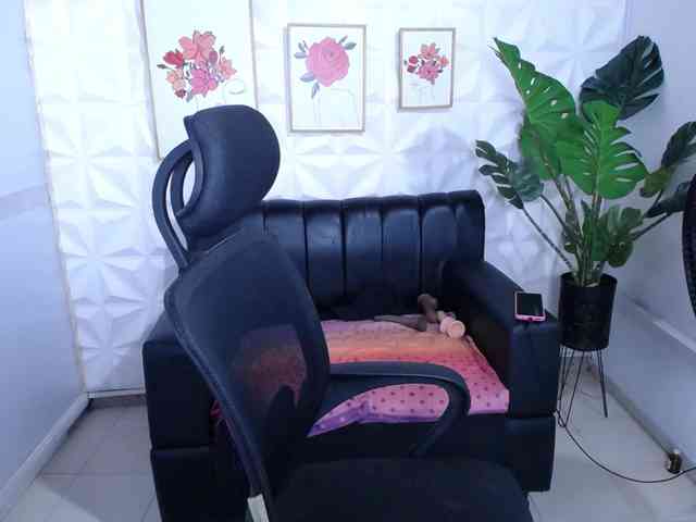 Valentina-mature webcam