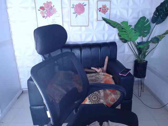 Valentina-mature webcam