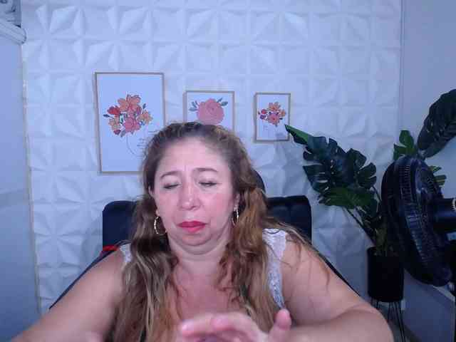 Valentina-mature webcam